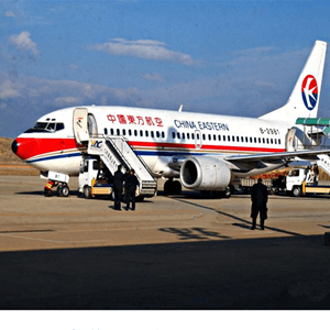 日喀则定日机场货运航空快运业稳步发展的原因是什么？
